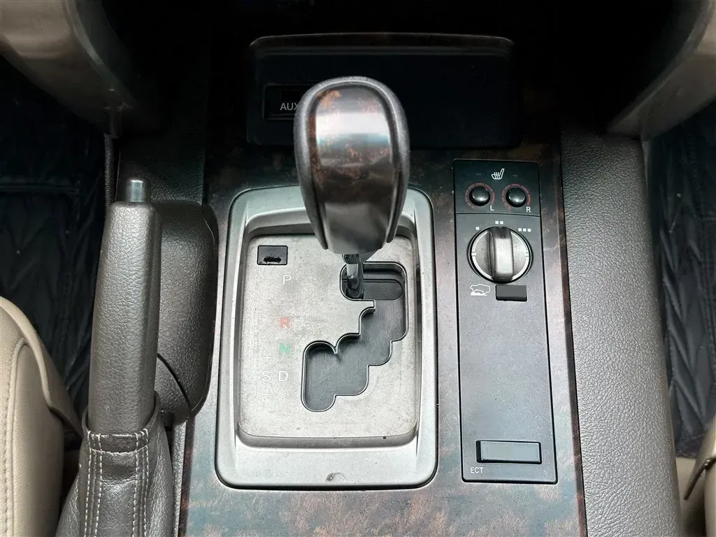 2011 Mercedes-Benz Viano 3.5L 258HP V6 5AT,autocango,china used car exporter,china ev exporter,chinese used car exporter,chinese used ev exporter