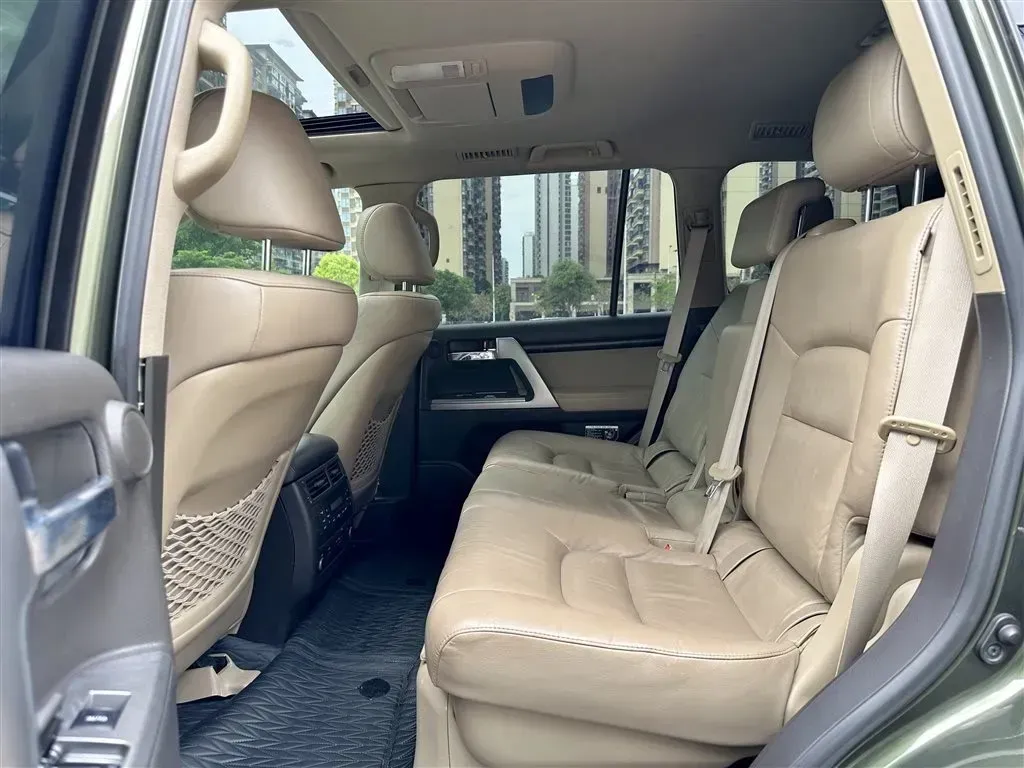 2011 Mercedes-Benz Viano 3.5L 258HP V6 5AT,autocango,china used car exporter,china ev exporter,chinese used car exporter,chinese used ev exporter