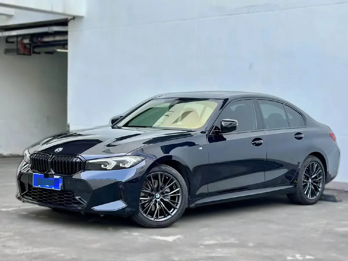 2024 BMW 3 Series 2.0T 184HP L4 8AT