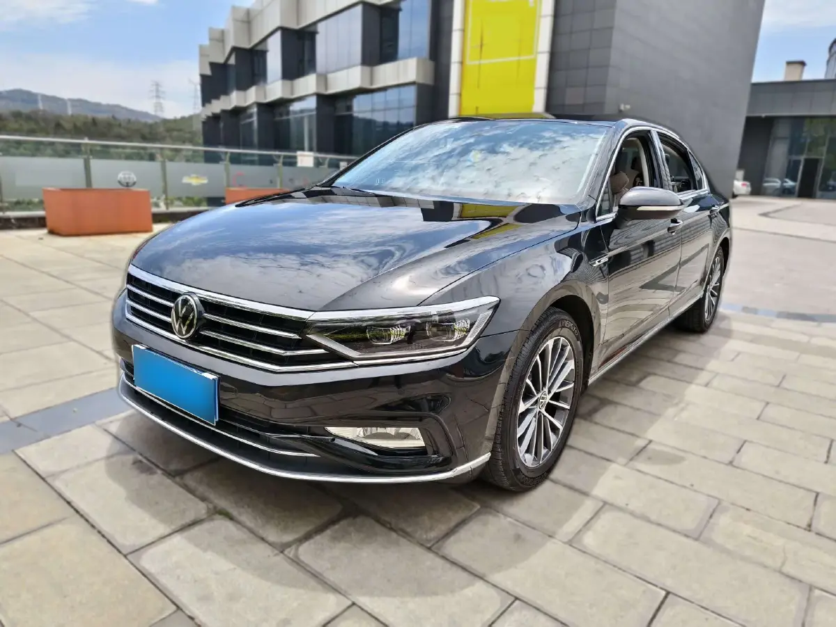 2020 Volkswagen Magotan 2.0T 220HP L4 7DCT