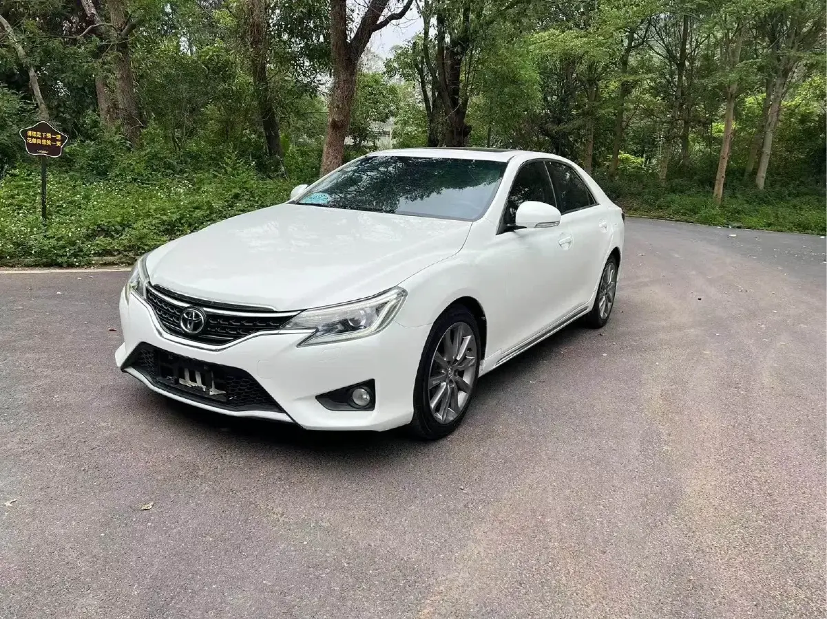 2013 Toyota Reiz 2.5L 193HP V6 6AT