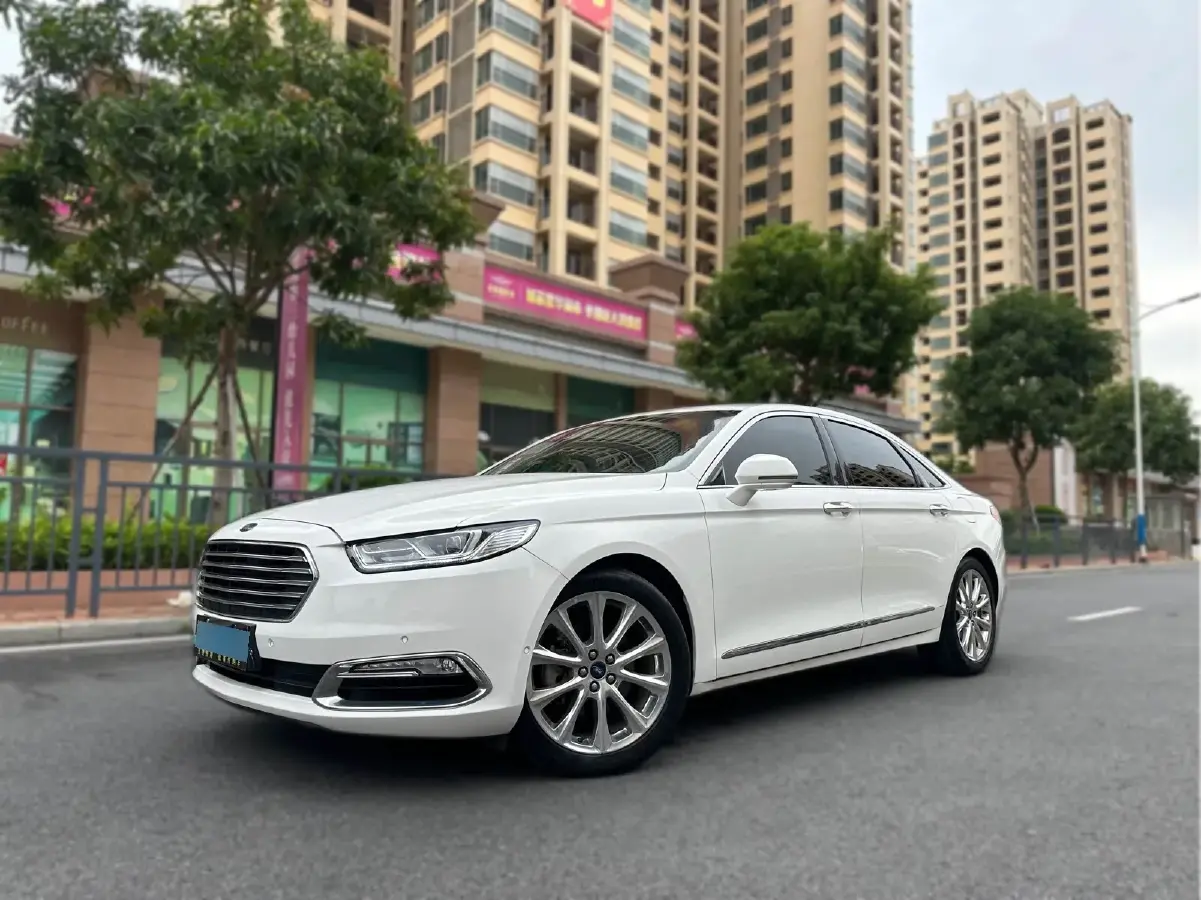 2015 Ford Taurus 2.7T 329HP V6 6AT