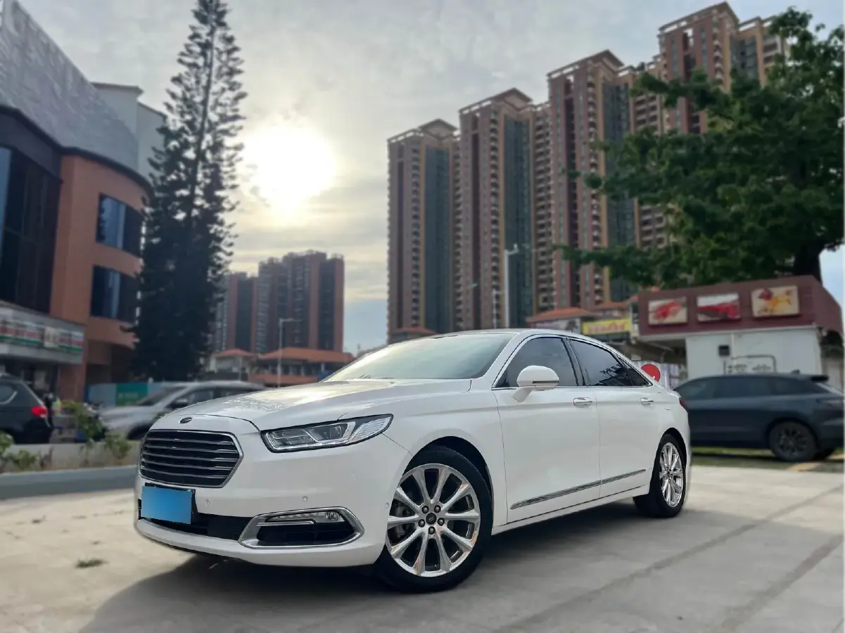 2015 Ford Taurus 2.7T 329HP V6 6AT