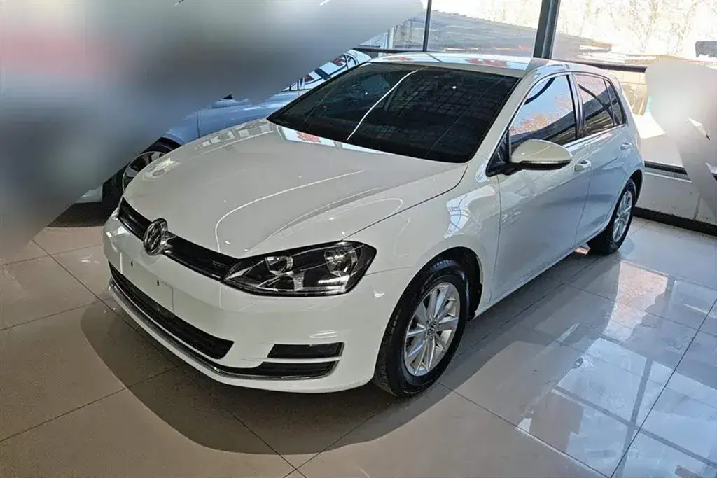 2015 Volkswagen Golf 1.6L 110HP L4 6AT