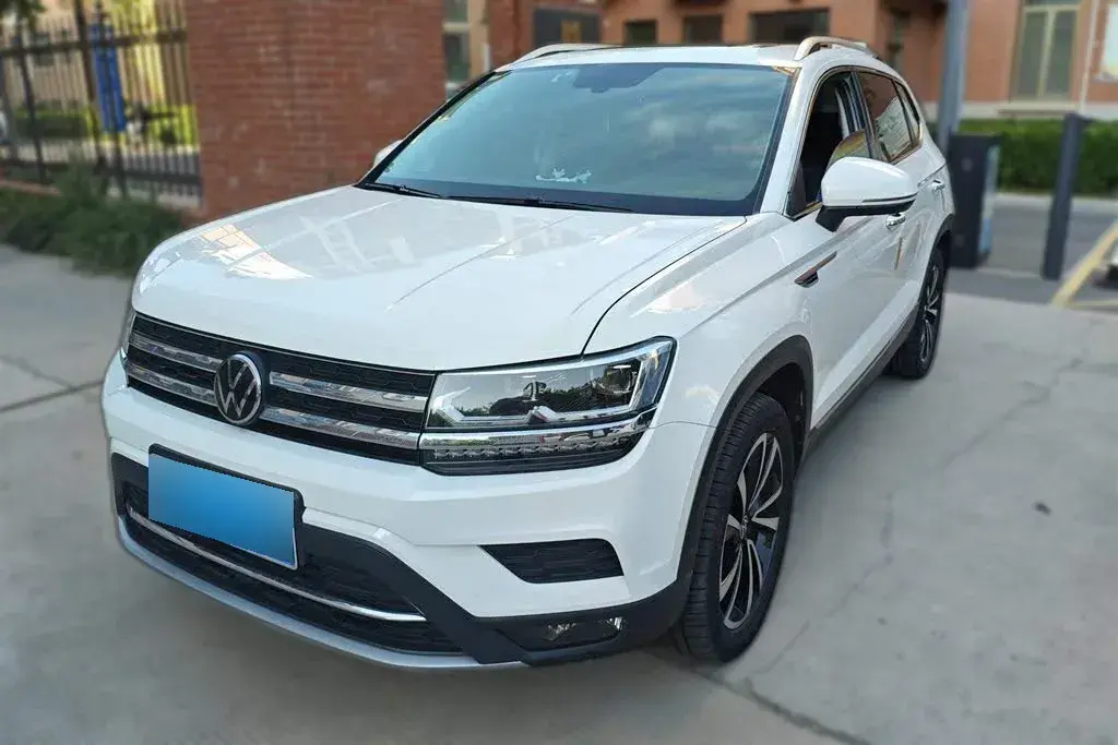 2021 Volkswagen Tharu 2.0T 186HP L4 7DCT