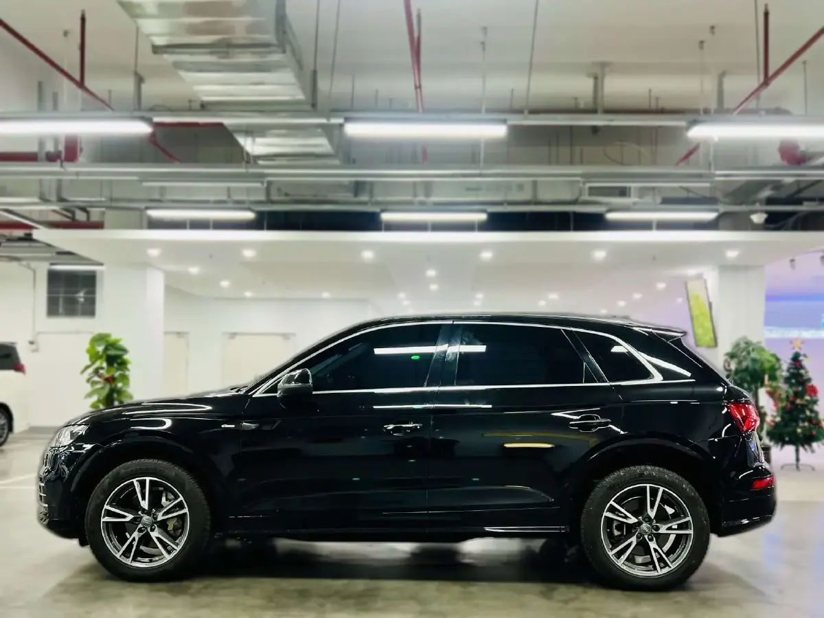 2018 Audi Q5L 2.0T 252HP L4 7DCT