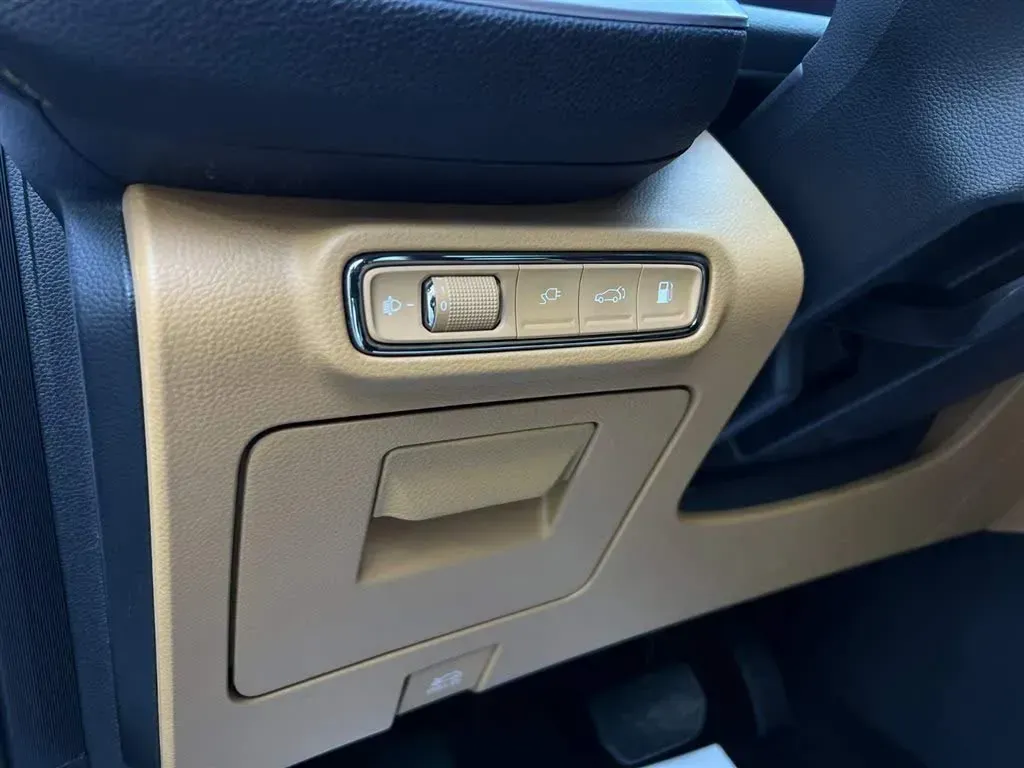 2024 GAC Trumpchi ES9 2.0T 190HP L4 2DHT PHEV 25.57KWH,autocango,china used car exporter,china ev exporter,chinese used car exporter,chinese used ev exporter