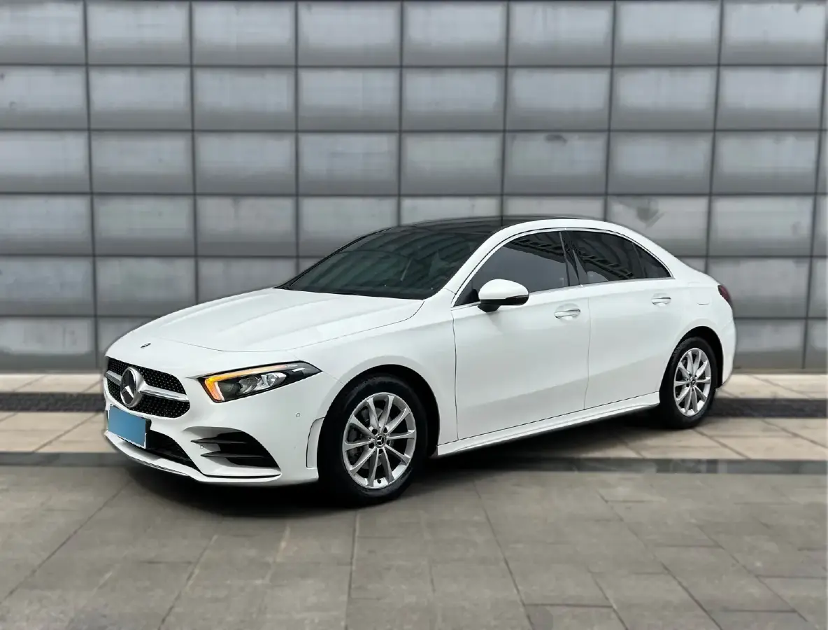 2021 Mercedes-Benz A Class 1.3T 163HP L4 7DCT