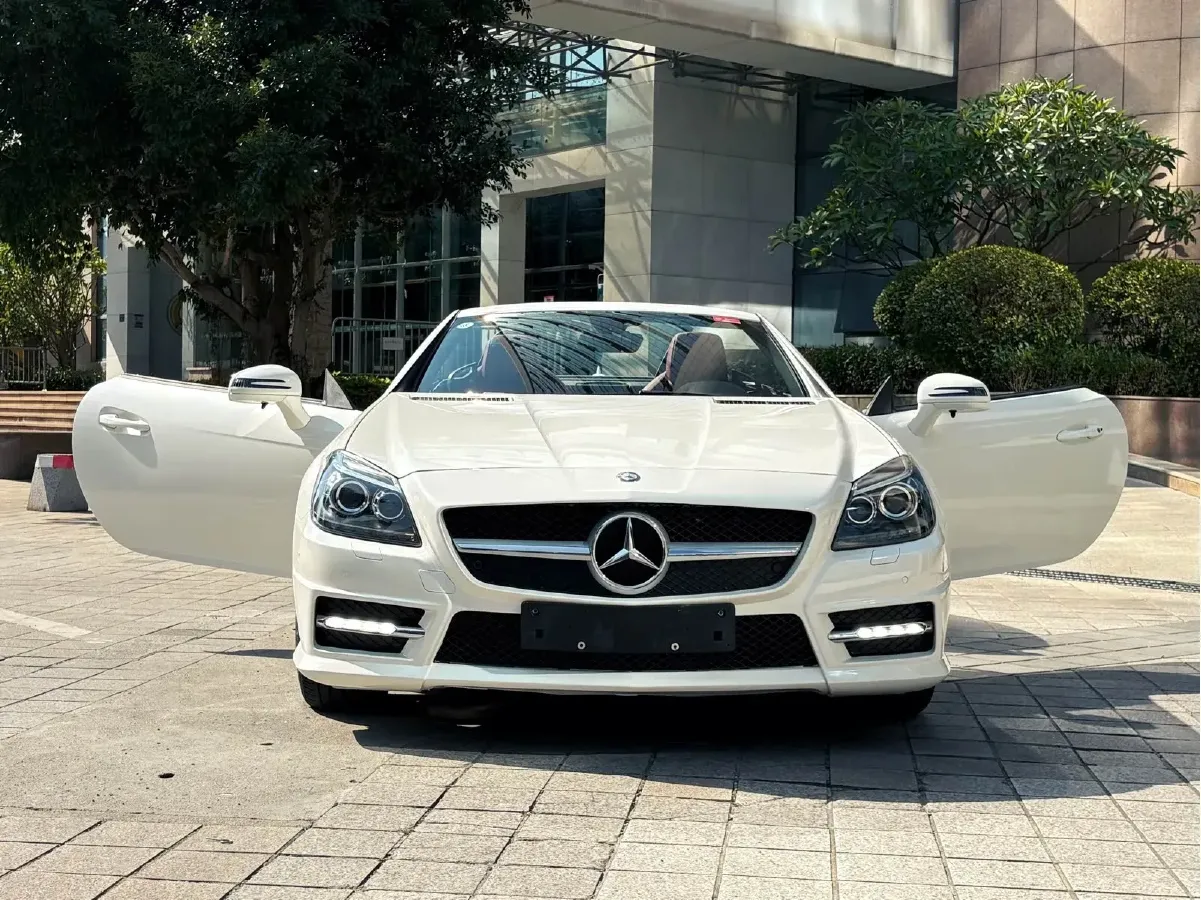 2011 Mercedes-Benz SLK Class 1.8T 184HP L4 7AT,autocango,china used car exporter,china ev exporter,chinese used car exporter,chinese used ev exporter