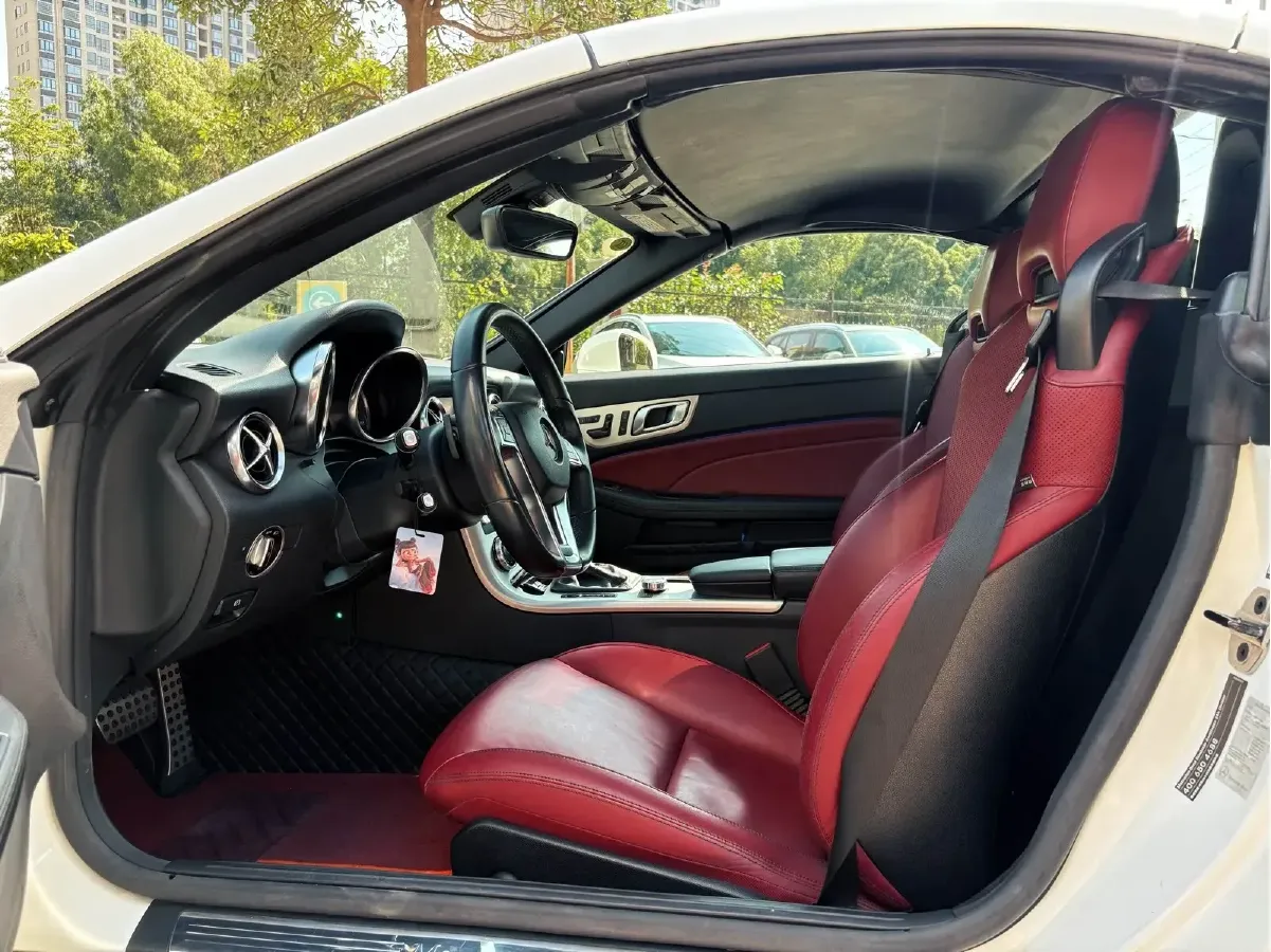 2011 Mercedes-Benz SLK Class 1.8T 184HP L4 7AT,autocango,china used car exporter,china ev exporter,chinese used car exporter,chinese used ev exporter