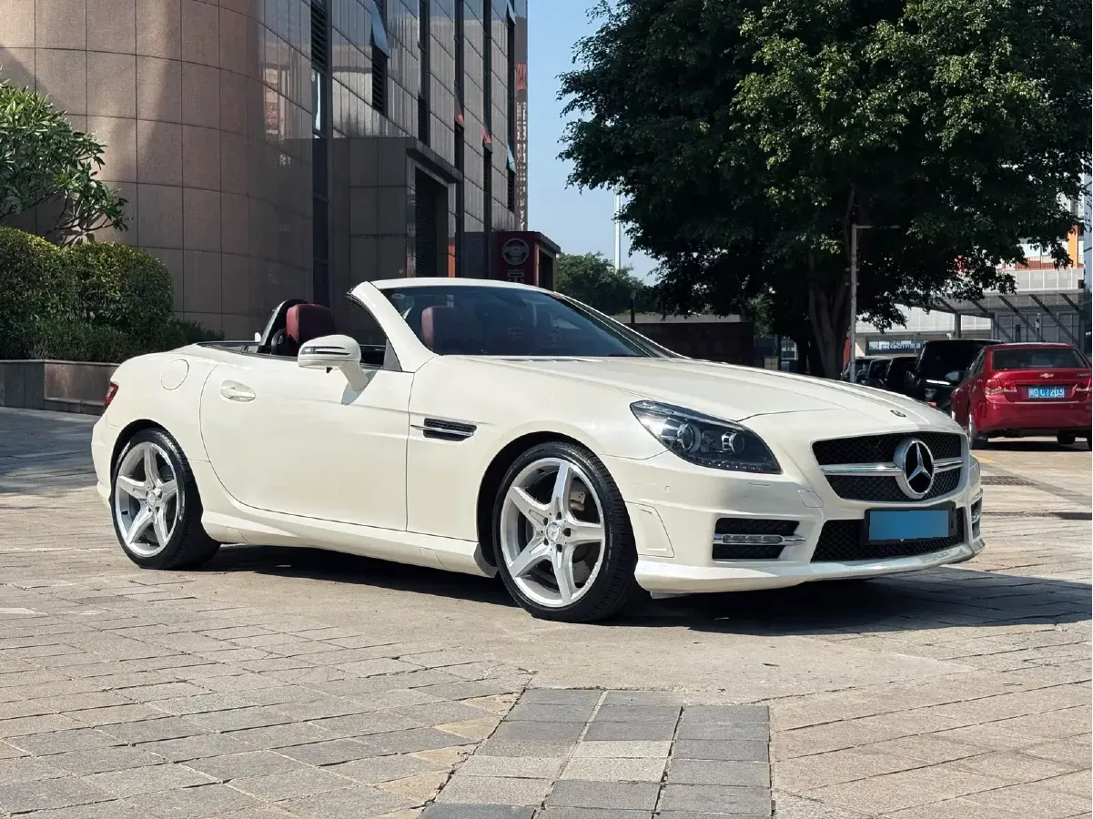 2011 Mercedes-Benz SLK Class 1.8T 184HP L4 7AT,autocango,china used car exporter,china ev exporter,chinese used car exporter,chinese used ev exporter