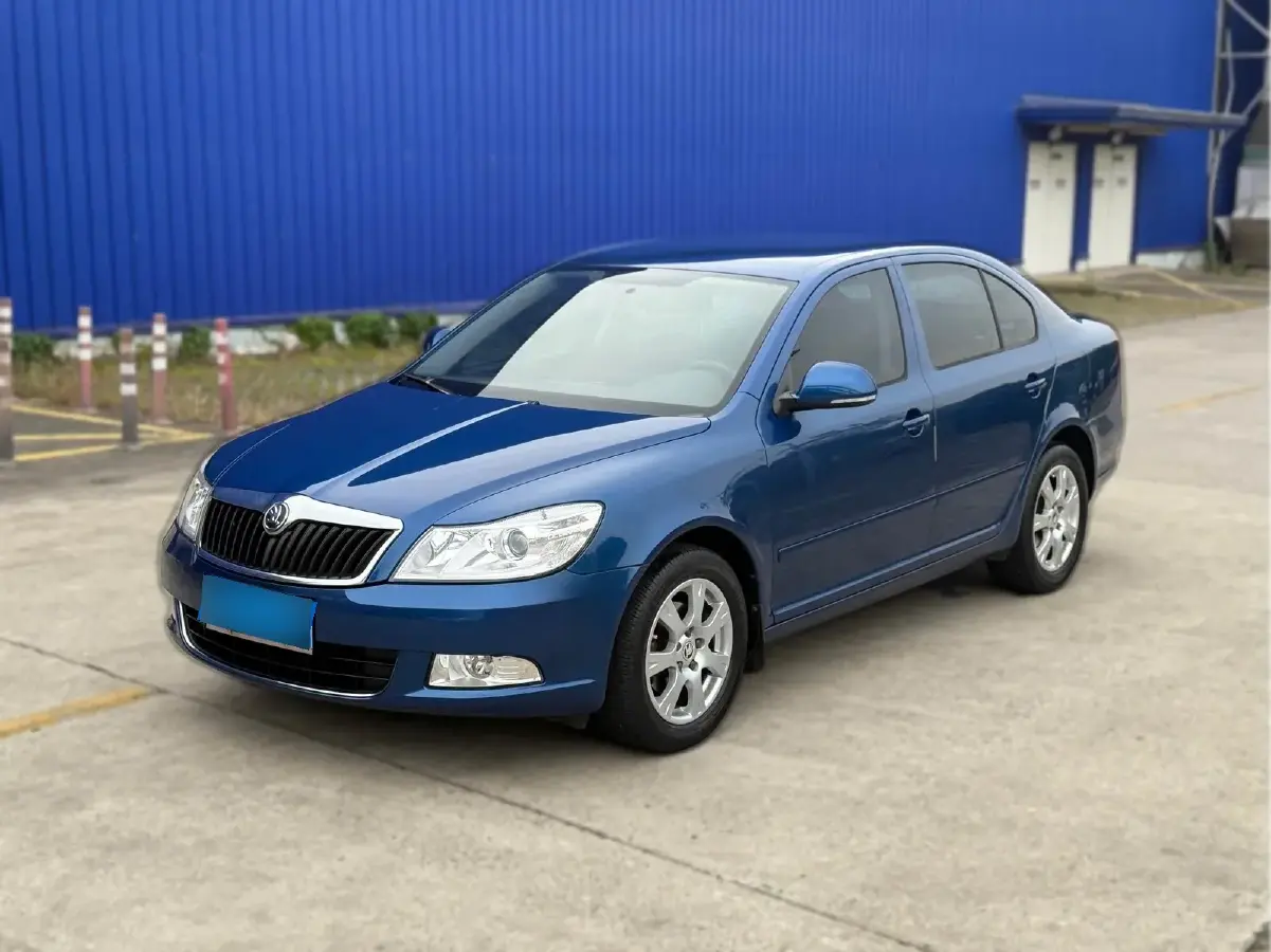 2014 Skoda Octavia 1.6L 105HP L4 5MT