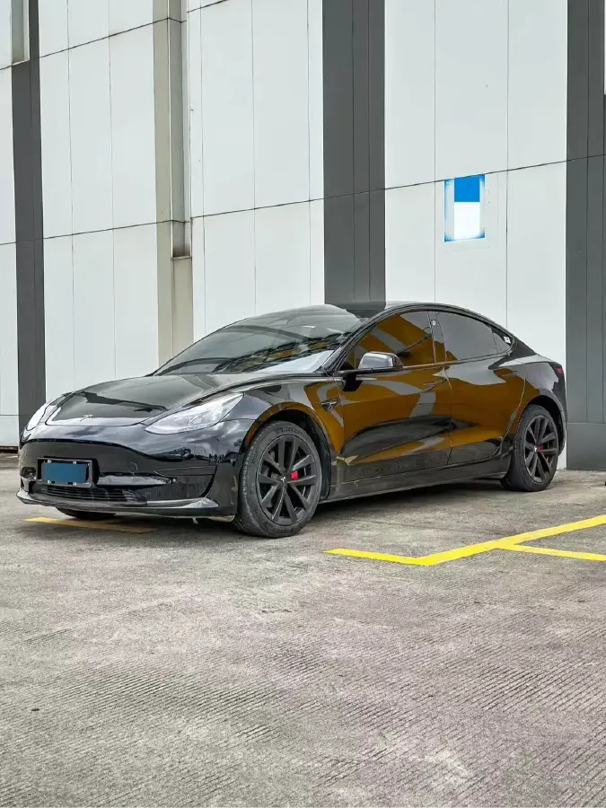 2023 Tesla Model 3 BEV 60KWH