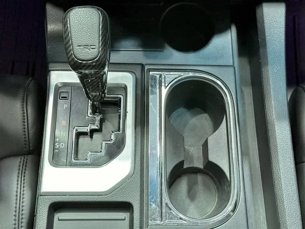 2014 Toyota Tundra 5.7L 386HP V8 6AT,autocango,china used car exporter,china ev exporter,chinese used car exporter,chinese used ev exporter