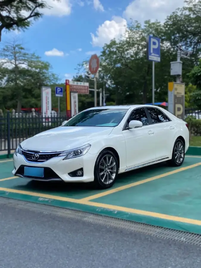 2013 Toyota Reiz 2.5L 193HP V6 6AT