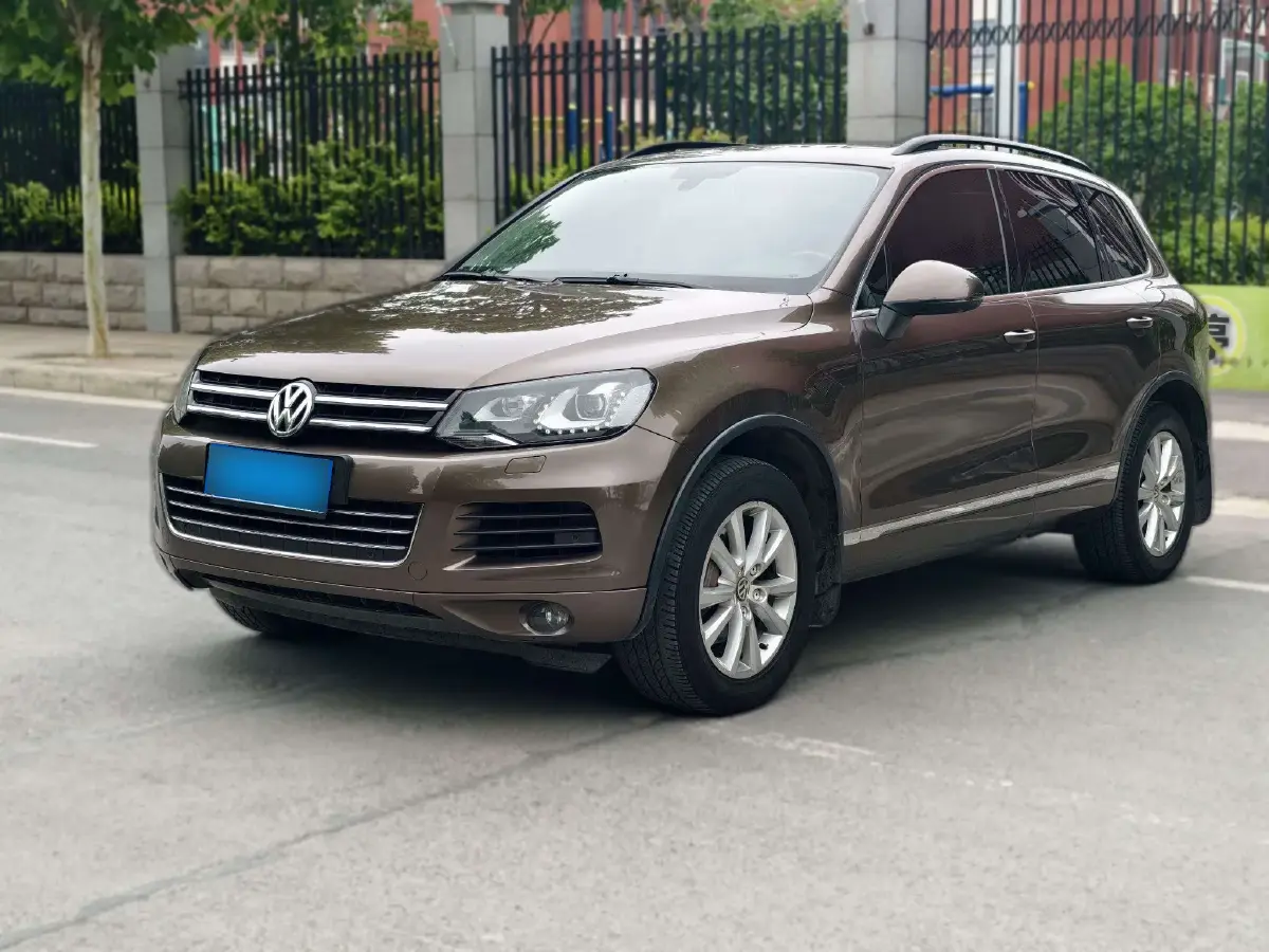 2011 Volkswagen Touareg 3.0T 290HP V6 8AT