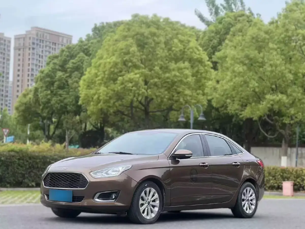 2017 Ford Escort 1.5L 113HP L4 6AT