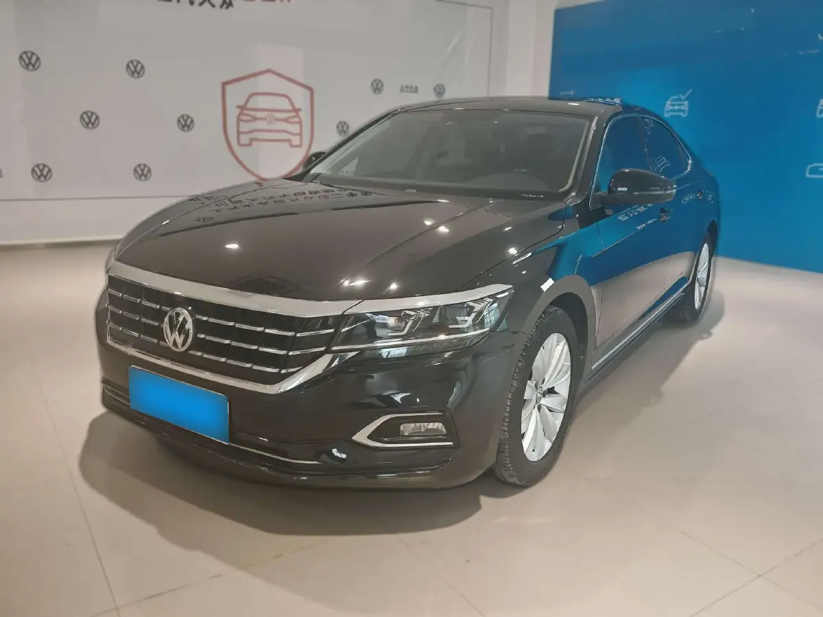 2019 Volkswagen Passat 2.0T 186HP L4 7DCT