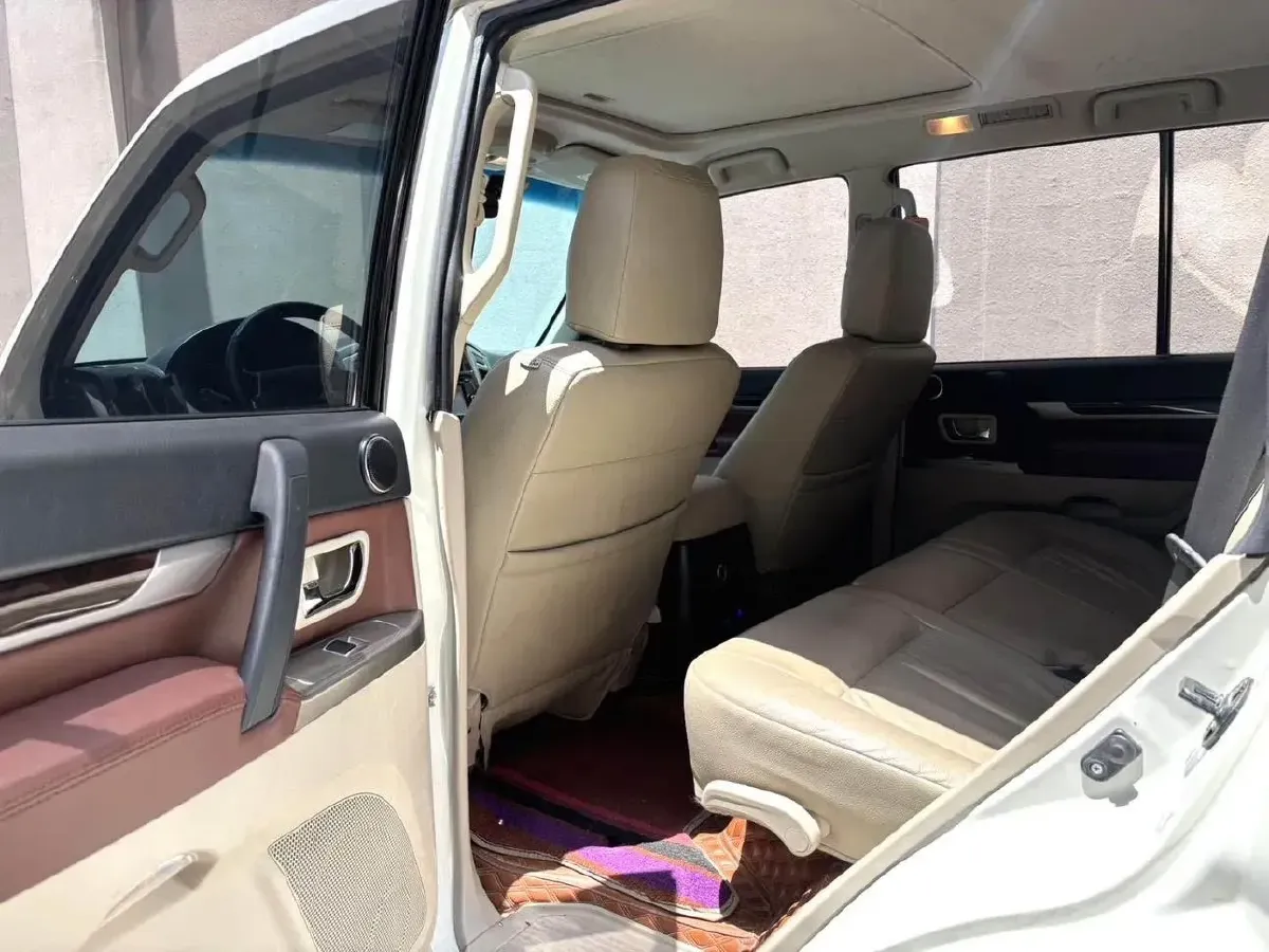 2017 Kia Borrego 3.8L 275HP V6 5AT,autocango,china used car exporter,china ev exporter,chinese used car exporter,chinese used ev exporter