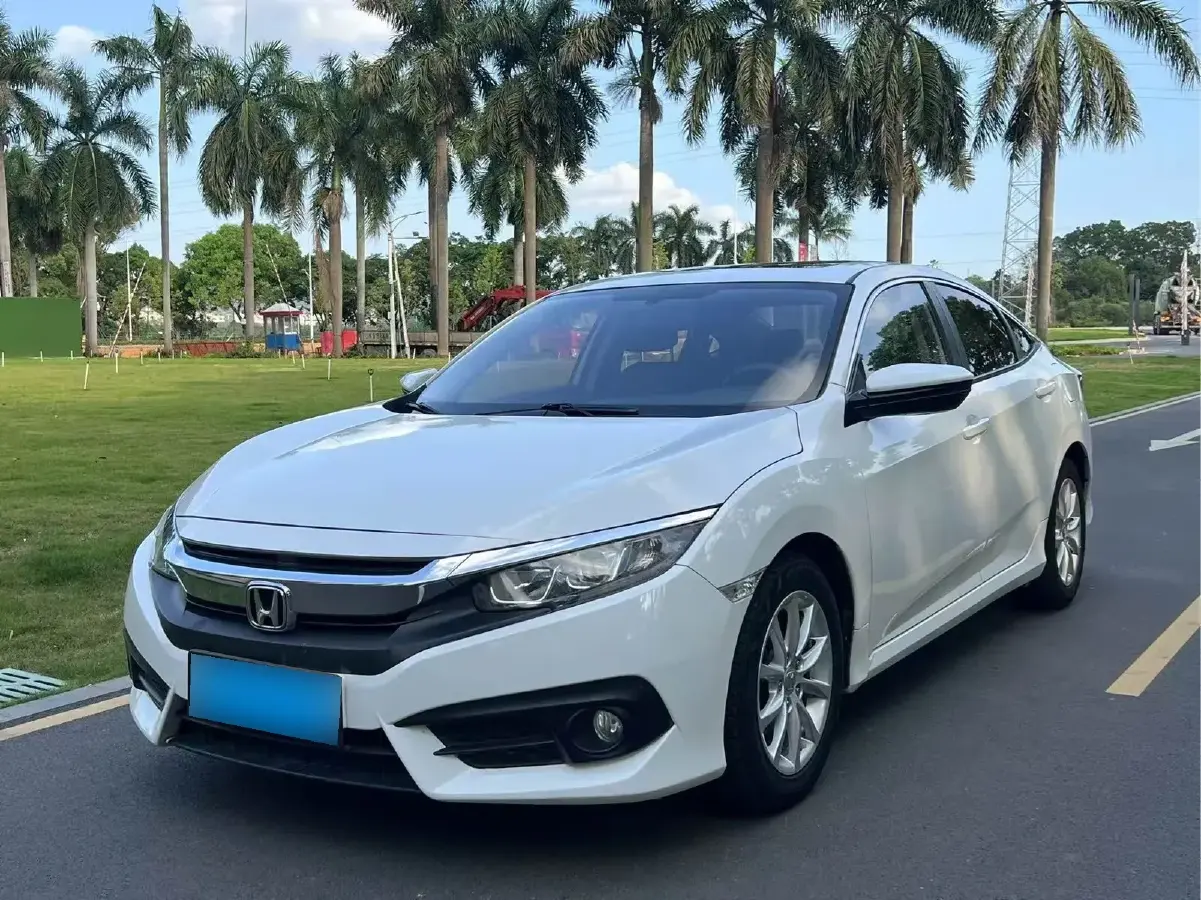 2016 Honda Civic 1.0T 125HP L3 CVT