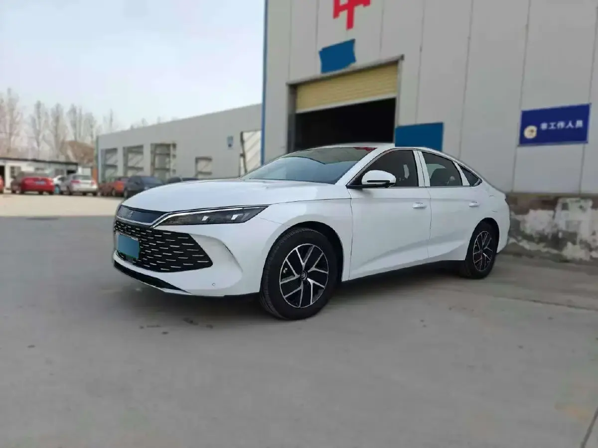 2024 BYD QinL 1.5L 101HP L4 E-CVT PHEV 15.87KWH