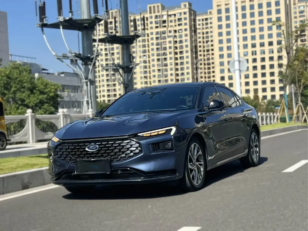 2022 Ford Mondeo 2.0T 238HP L4 8AT