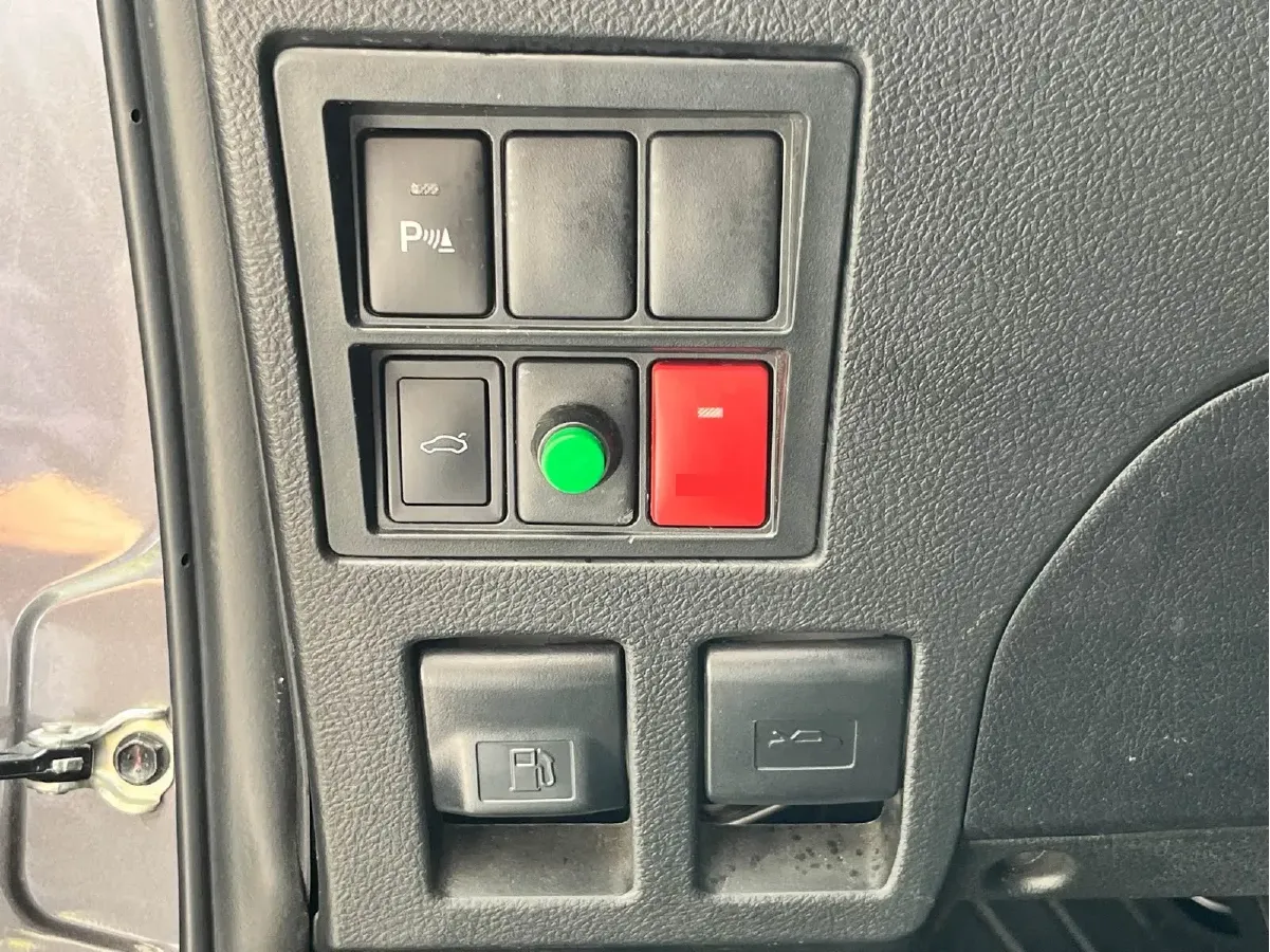 2016 Toyota Fortuner 2.7L 163HP L4 6AT,autocango,china used car exporter,china ev exporter,chinese used car exporter,chinese used ev exporter