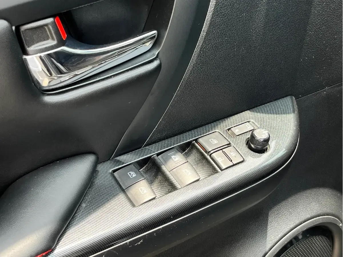 2016 Toyota Fortuner 2.7L 163HP L4 6AT,autocango,china used car exporter,china ev exporter,chinese used car exporter,chinese used ev exporter