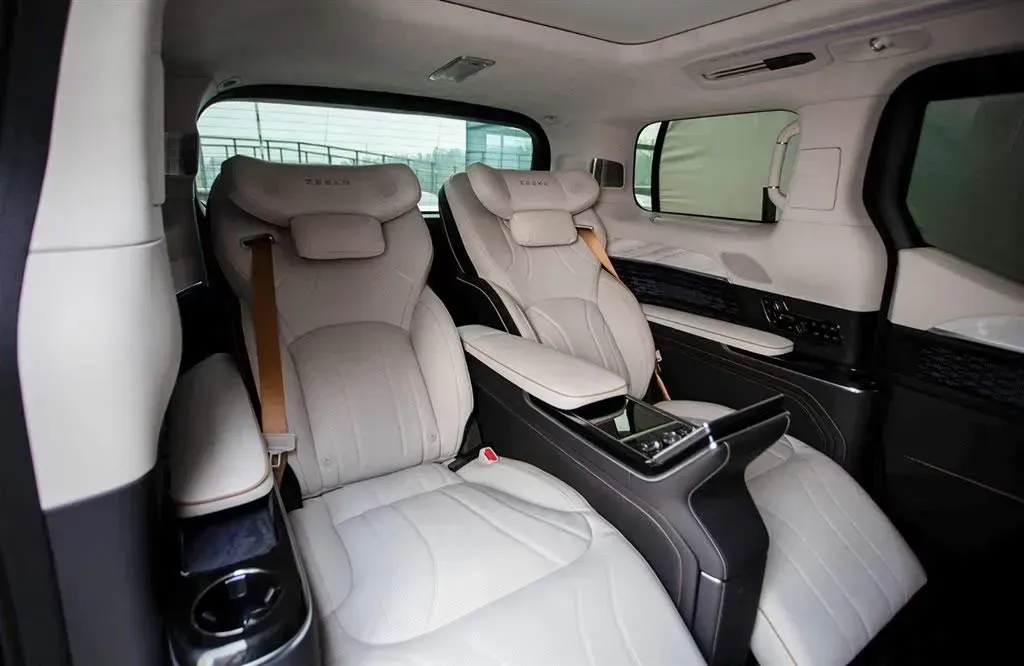 2024 Zeekr 009 BEV 108KWH,autocango,china used car exporter,china ev exporter,chinese used car exporter,chinese used ev exporter