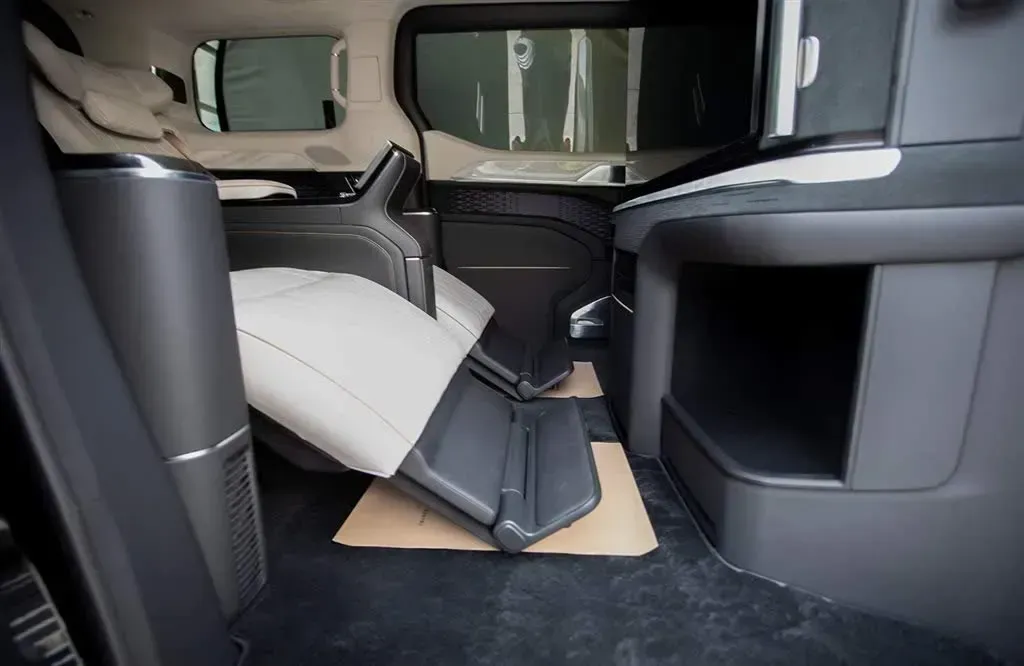 2024 Zeekr 009 BEV 108KWH,autocango,china used car exporter,china ev exporter,chinese used car exporter,chinese used ev exporter