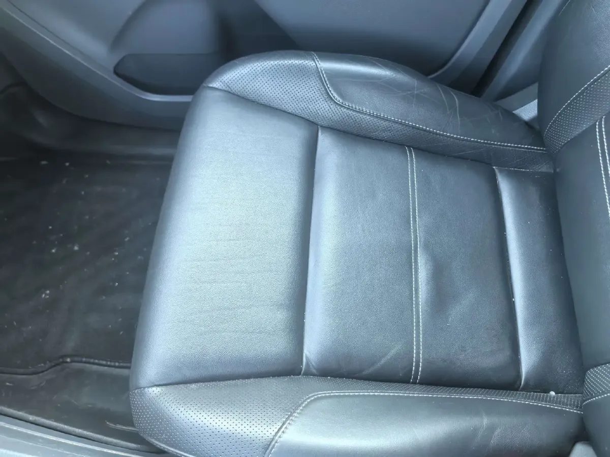 2017 Ford Everest 2.0T 245HP L4 6AT,autocango,china used car exporter,china ev exporter,chinese used car exporter,chinese used ev exporter