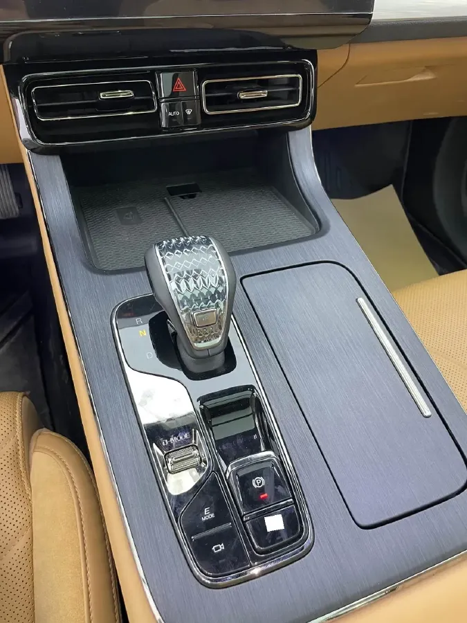 2024 GAC Trumpchi ES9 2.0T 190HP L4 2DHT PHEV 25.57KWH,autocango,china used car exporter,china ev exporter,chinese used car exporter,chinese used ev exporter