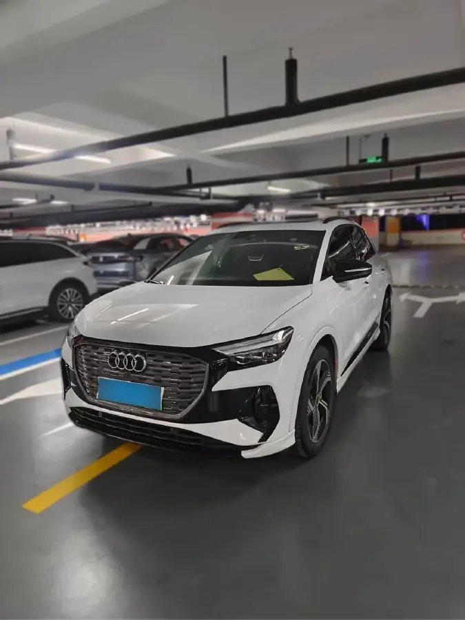 2023 Audi Q4 e-tron BEV 84.8KWH