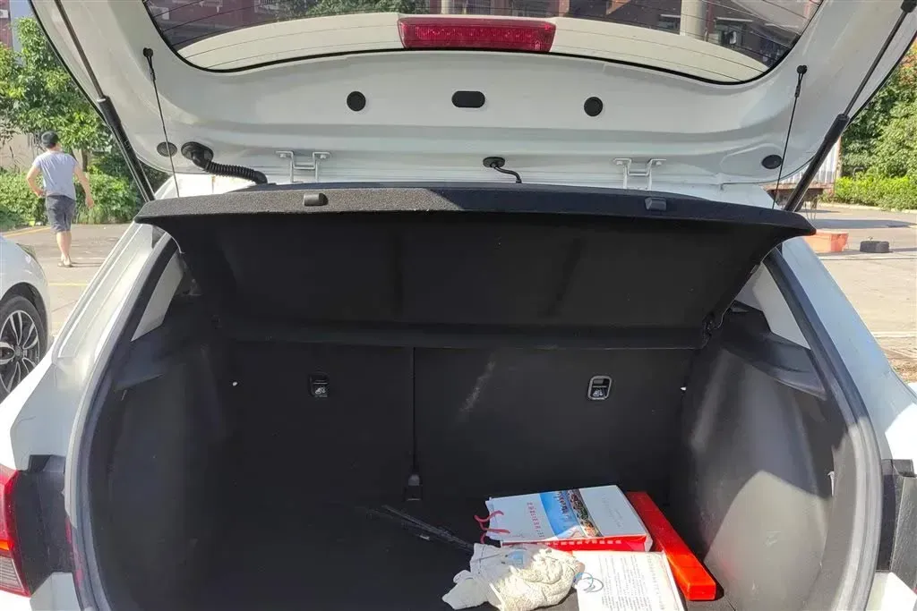 2017 Kia KX Cross 1.4L 100HP L4 6AT,autocango,china used car exporter,china ev exporter,chinese used car exporter,chinese used ev exporter