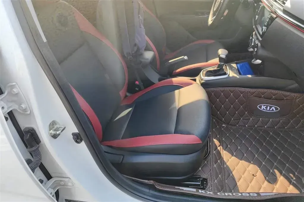 2017 Kia KX Cross 1.4L 100HP L4 6AT,autocango,china used car exporter,china ev exporter,chinese used car exporter,chinese used ev exporter