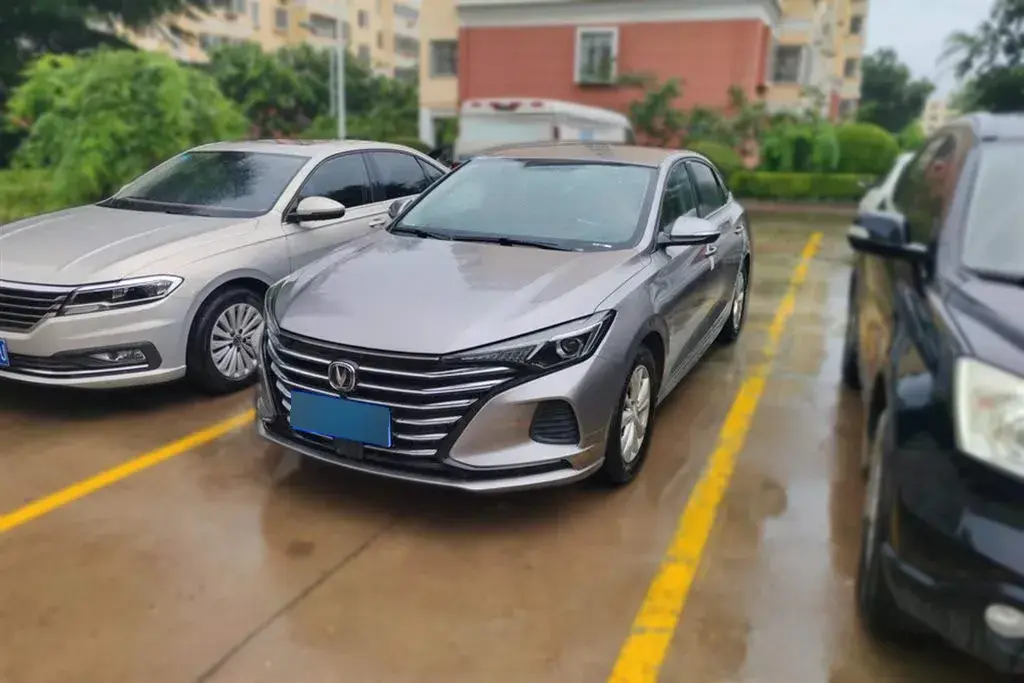 2022 ChangAn Eado 1.6L 128HP L4 5MT