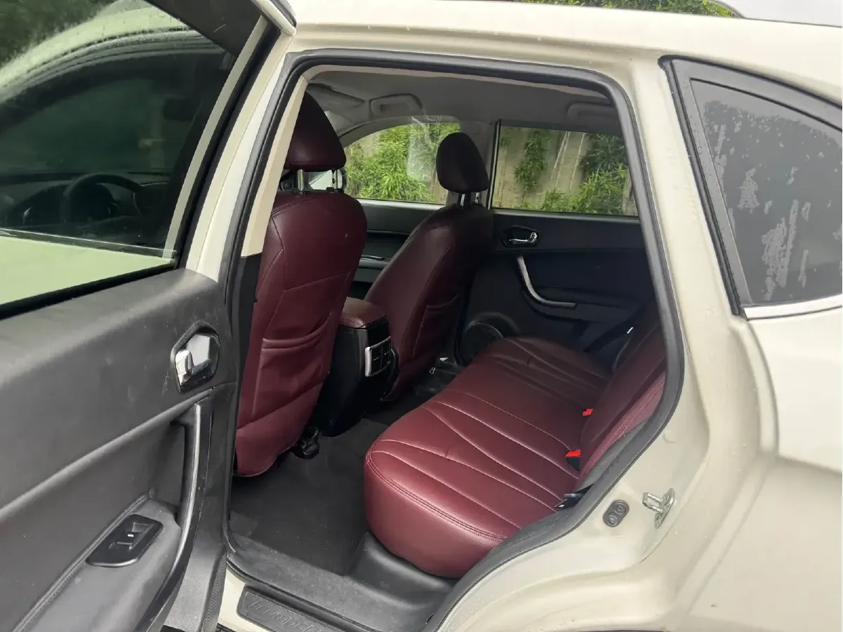 2015 GAC Trumpchi GS5 Super 2.0L 147HP L4 5AT,autocango,china used car exporter,china ev exporter,chinese used car exporter,chinese used ev exporter