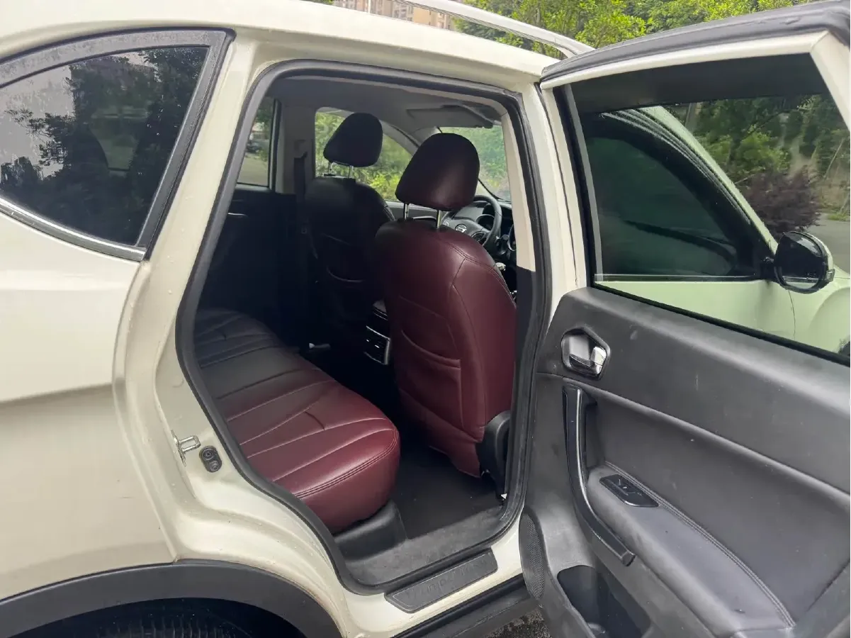 2015 GAC Trumpchi GS5 Super 2.0L 147HP L4 5AT,autocango,china used car exporter,china ev exporter,chinese used car exporter,chinese used ev exporter