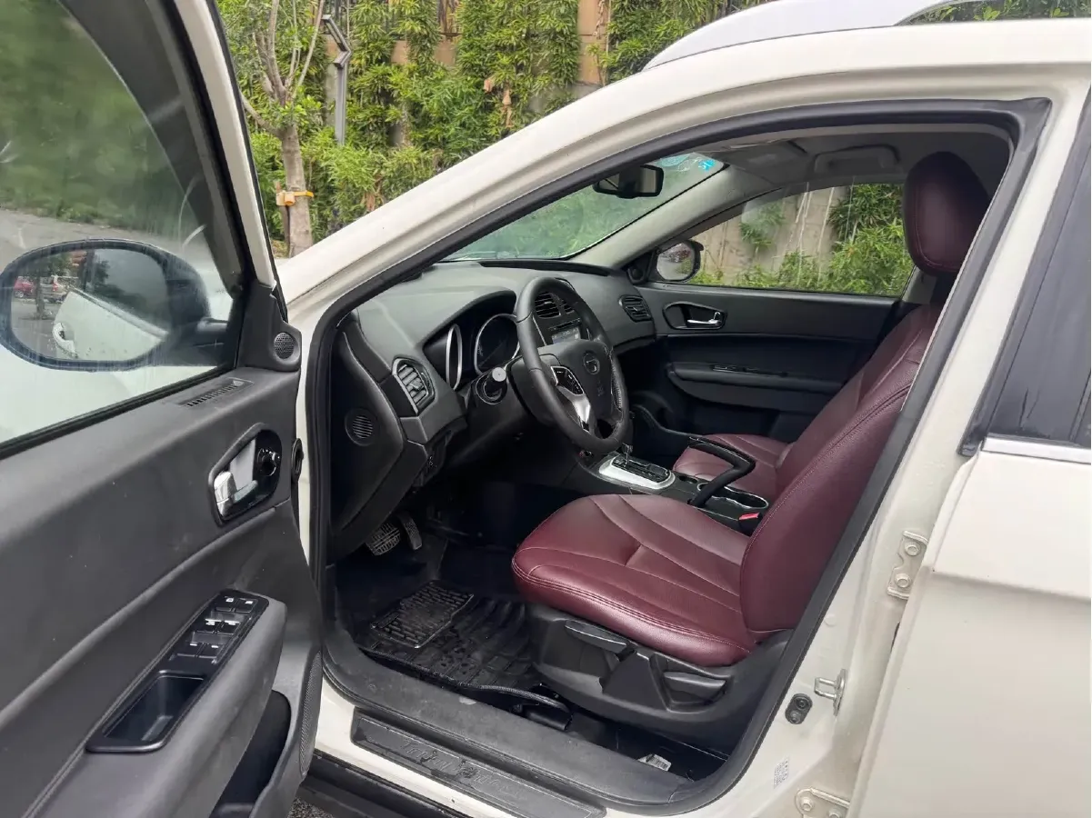 2015 GAC Trumpchi GS5 Super 2.0L 147HP L4 5AT,autocango,china used car exporter,china ev exporter,chinese used car exporter,chinese used ev exporter