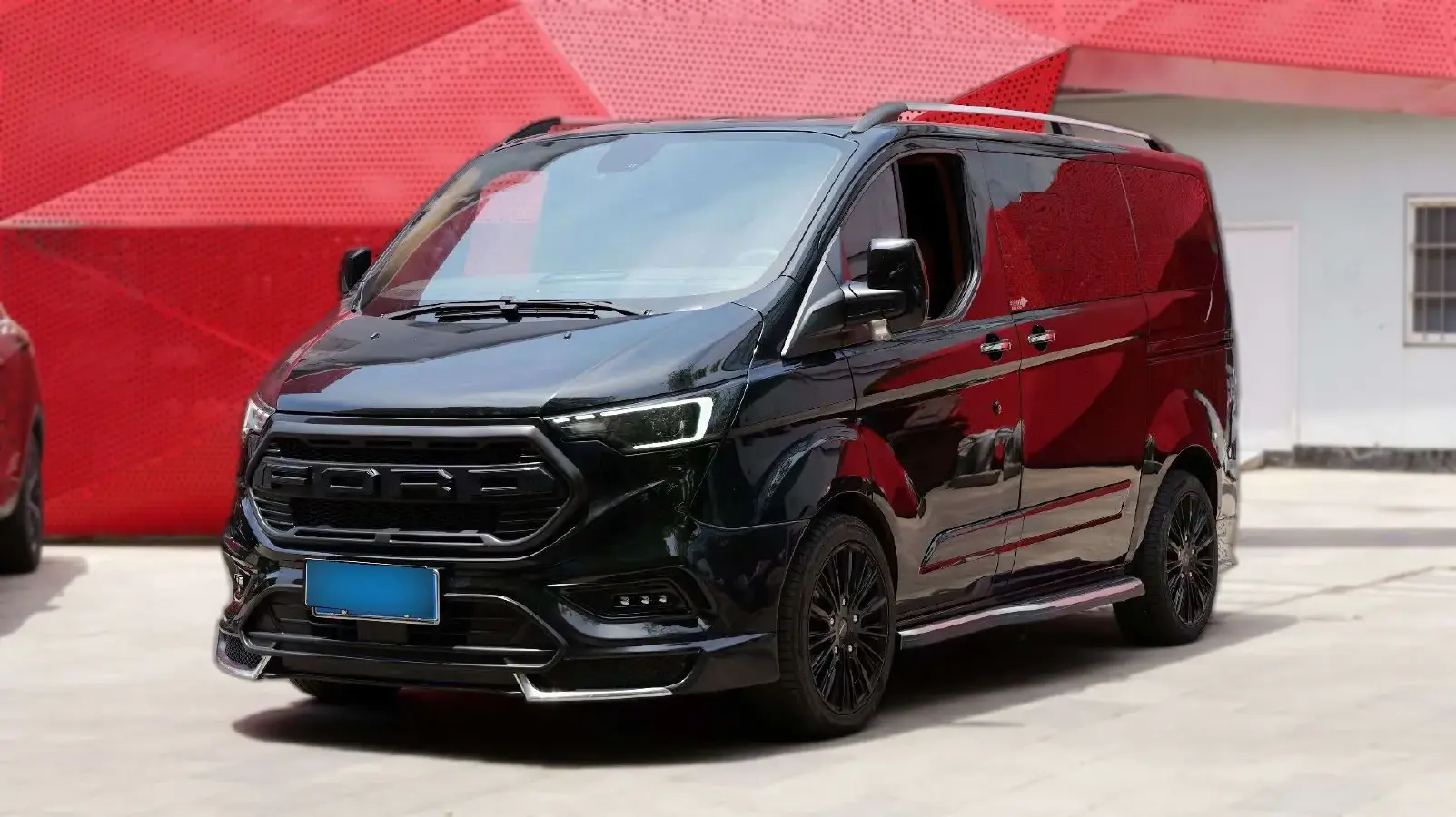 2023 Ford Tourneo 2.0T 220HP L4 9AT 2023 Ford Tourneo 2.0T 220HP L4 9AT