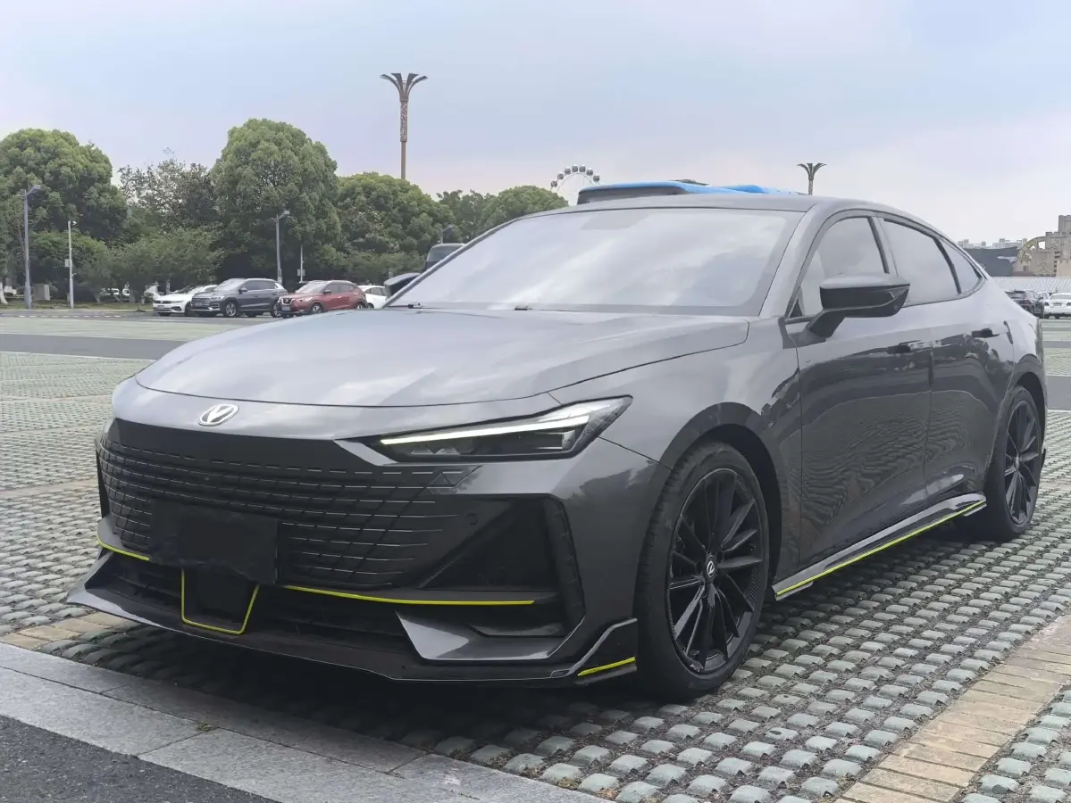 2023 ChangAn UNI-V 1.5T 188HP L4 7DCT