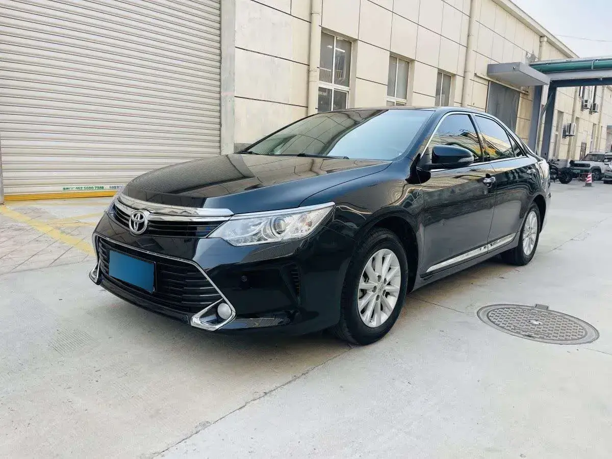 2015 Toyota Camry 2.0L 167HP L4 6AT