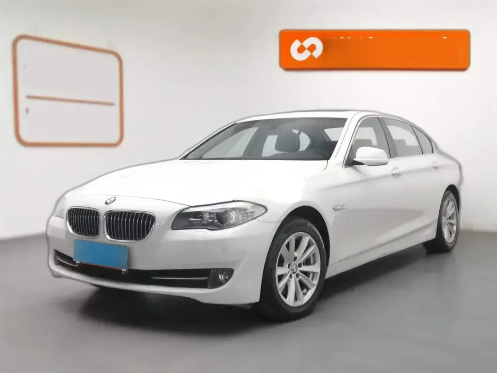 2013 BMW 5 Series 2.0T 218HP L4 8AT