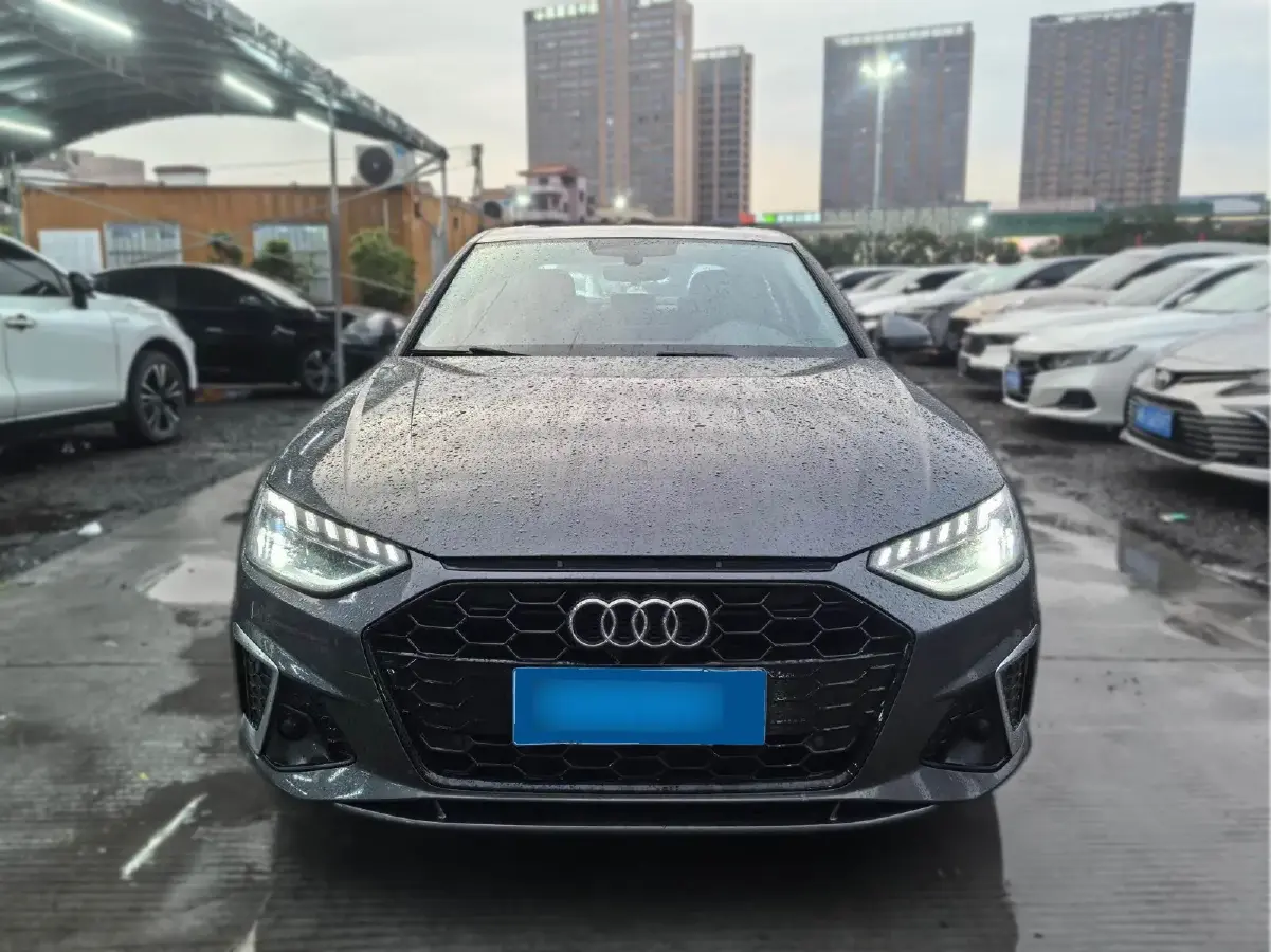 2021 Audi A4L 2.0T 190HP L4 7DCT