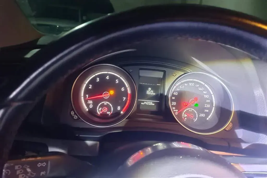 2015 Volkswagen Scirocco 1.4T 122HP L4 7DCT,autocango,china used car exporter,china ev exporter,chinese used car exporter,chinese used ev exporter