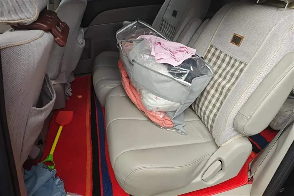 2013 Mazda 8 2.5L 163HP L4 5AT,autocango,china used car exporter,china ev exporter,chinese used car exporter,chinese used ev exporter