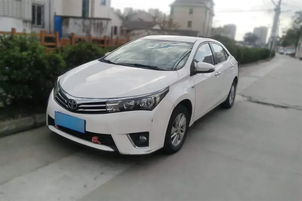 2014 Toyota Corolla 1.6L 122HP L4 CVT