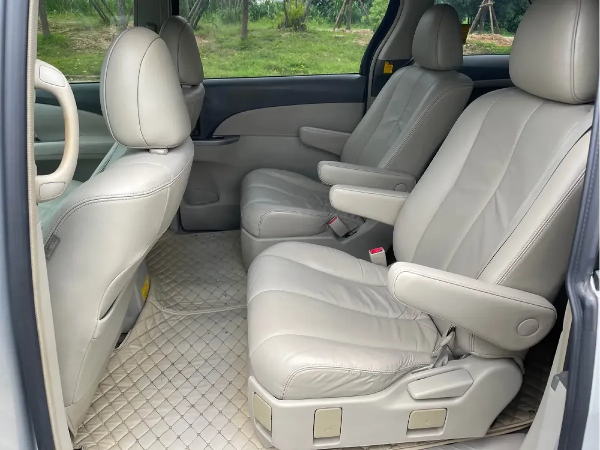 2006 Toyota Previa 2.4L 170HP L4 4AT,autocango,china used car exporter,china ev exporter,chinese used car exporter,chinese used ev exporter