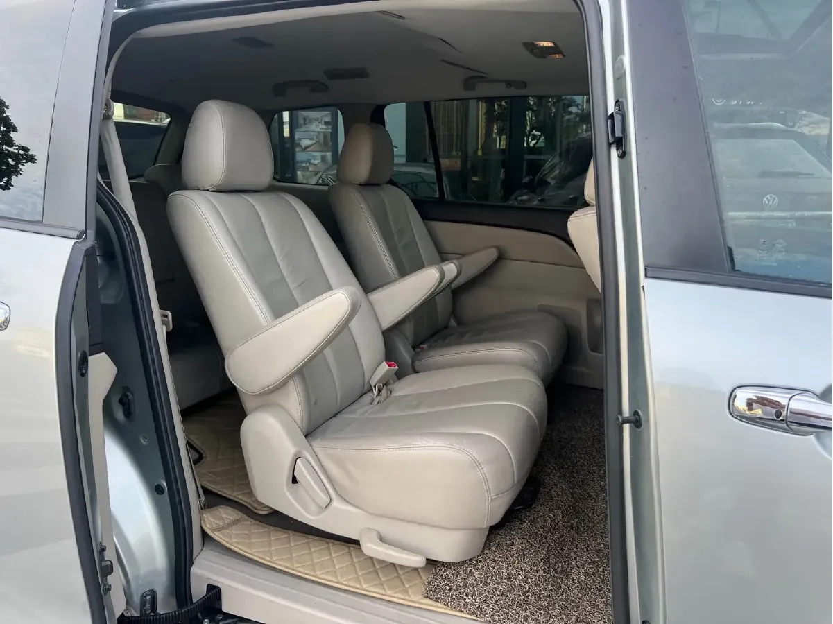 2011 Mazda 8 2.3L 154HP L4 4AT,autocango,china used car exporter,china ev exporter,chinese used car exporter,chinese used ev exporter