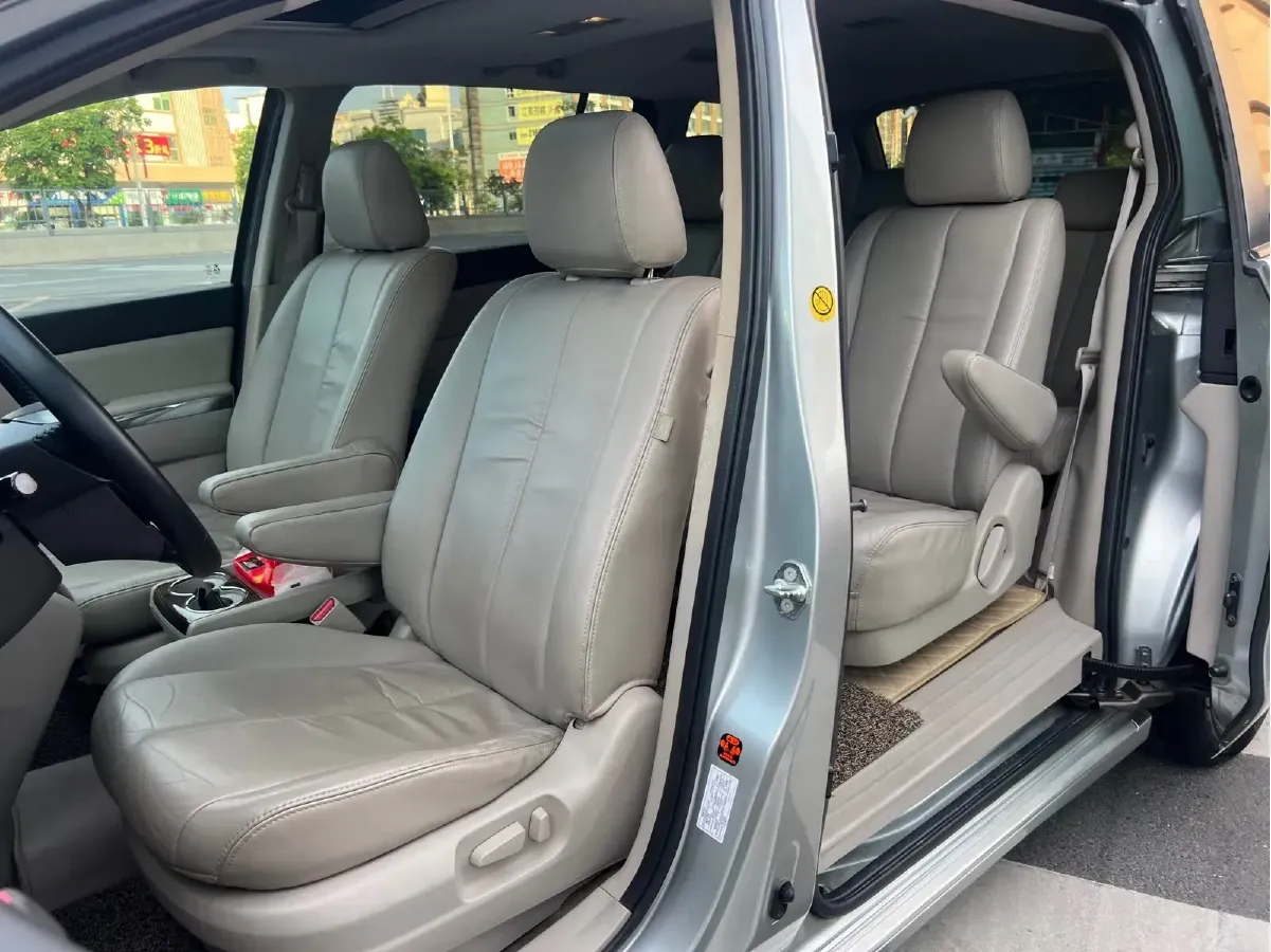 2011 Mazda 8 2.3L 154HP L4 4AT,autocango,china used car exporter,china ev exporter,chinese used car exporter,chinese used ev exporter